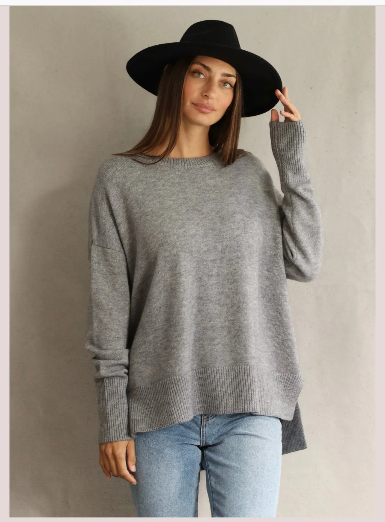 HAILEY HI LOW KNIT IN GREY