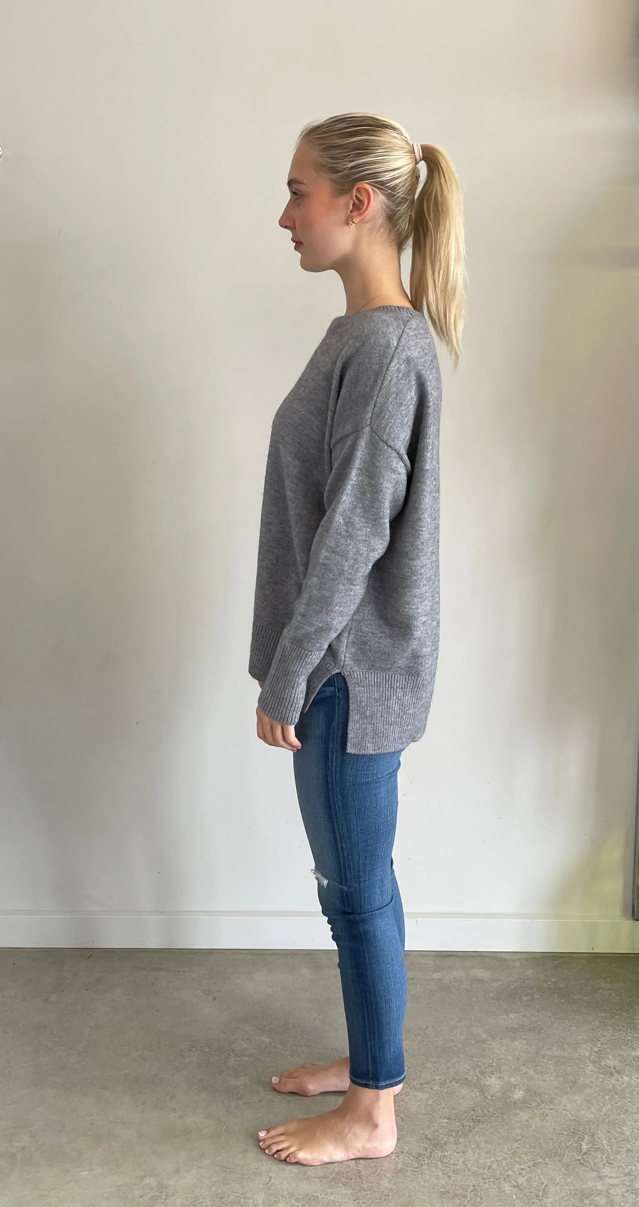 HAILEY HI LOW KNIT IN GREY