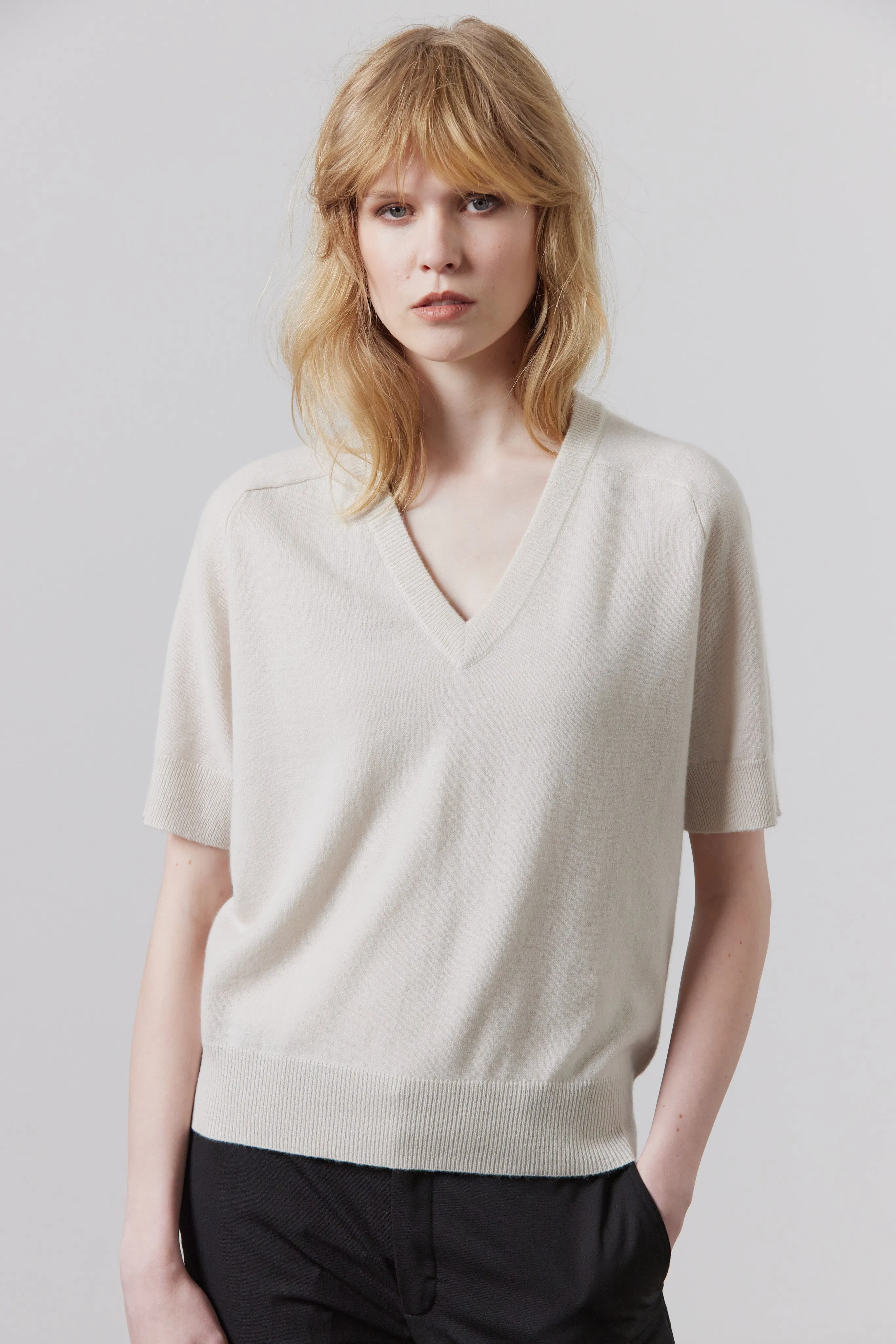 Laing - Jasper Cashmere V-Neck - Putty