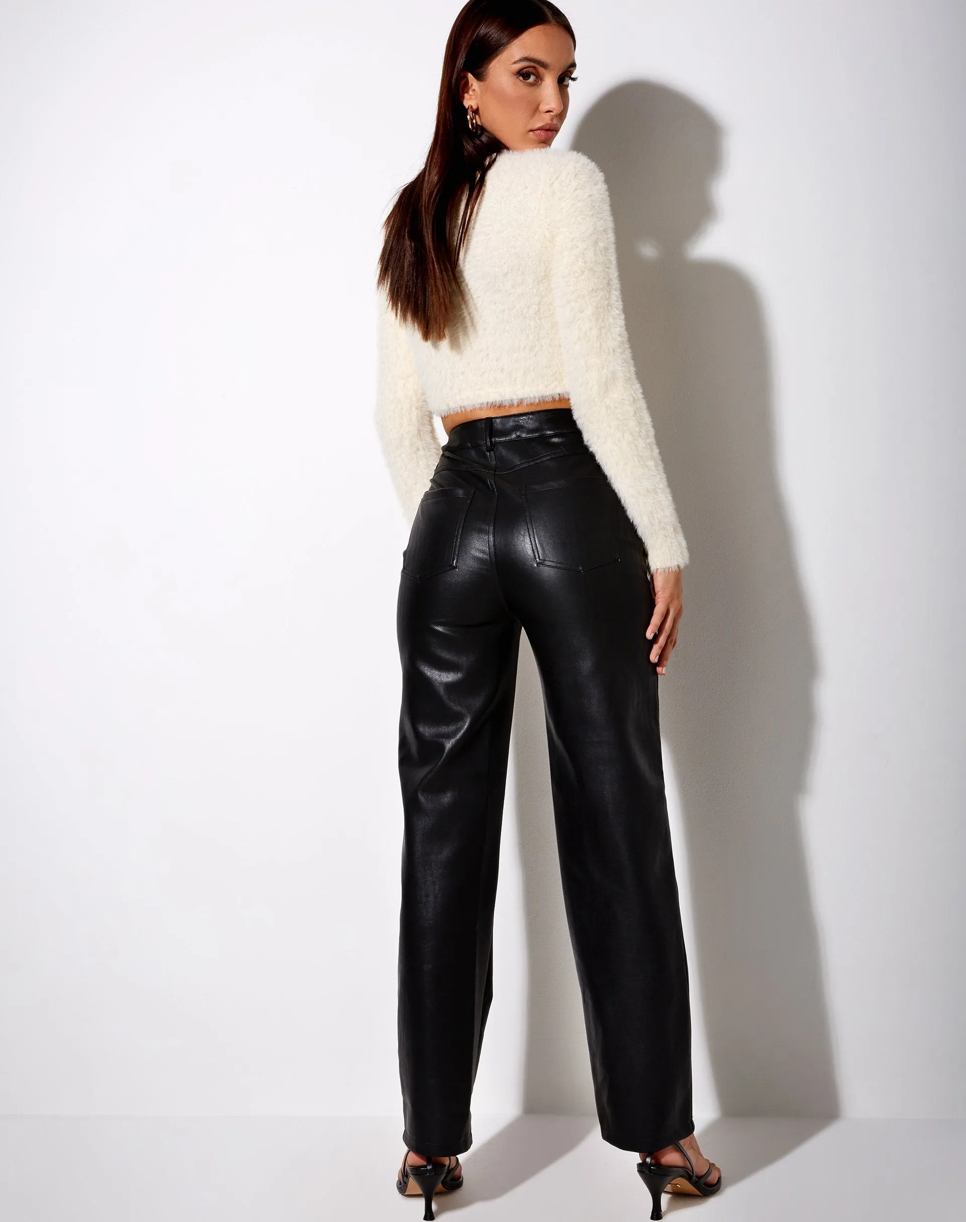 Skinny Cropped Jumper in Furry Knit Cream