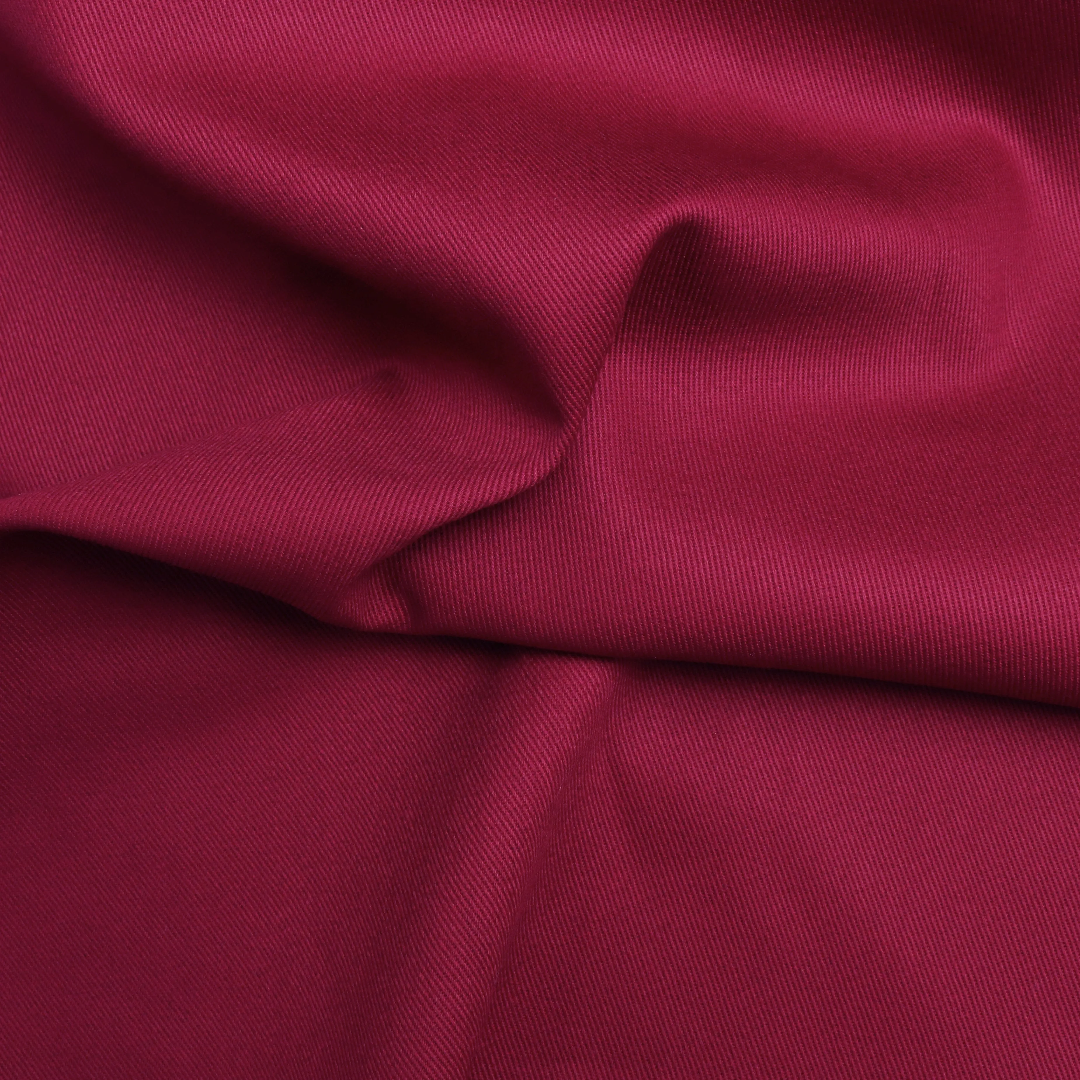 Ventana Cotton Twill Robert Kaufman - Berry Red - END OF BOLT 151cm